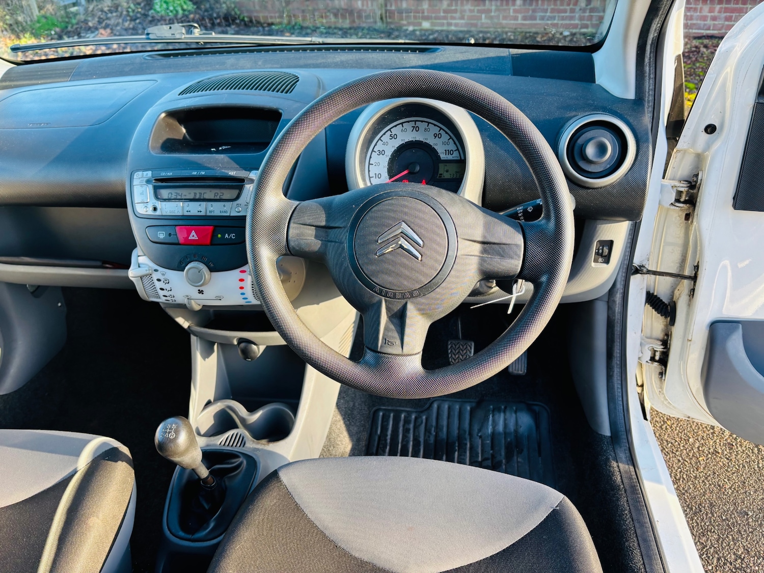 Used Citroen C1 2011 for sale - 76577356: Photo 14