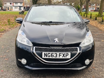 Used Peugeot 208 2014 for sale - 76544406: Photo