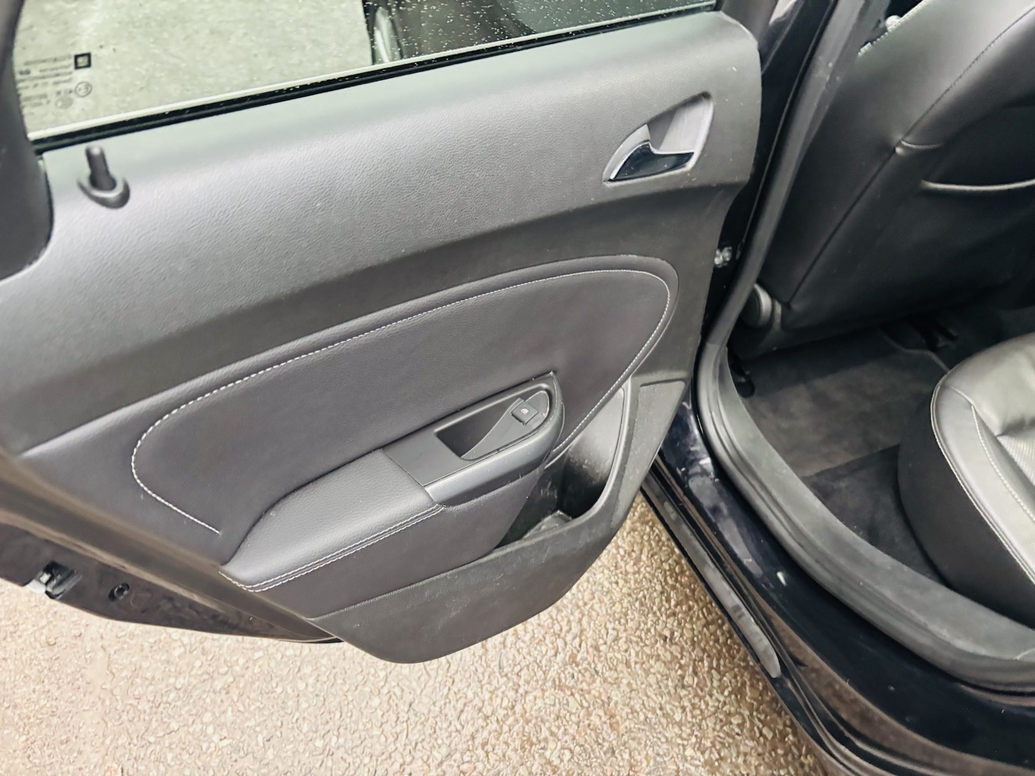 Used Vauxhall Astra 2011 for sale - 77319800: Photo 22