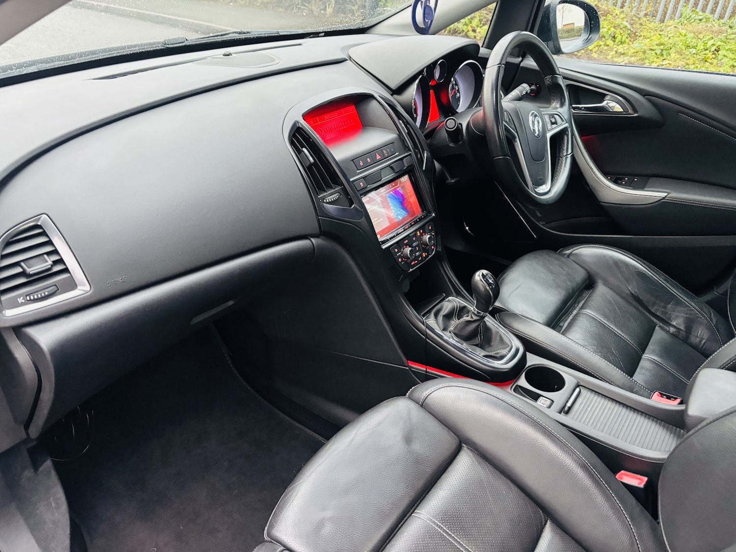 Used Vauxhall Astra 2011 for sale - 77319800: Photo 25