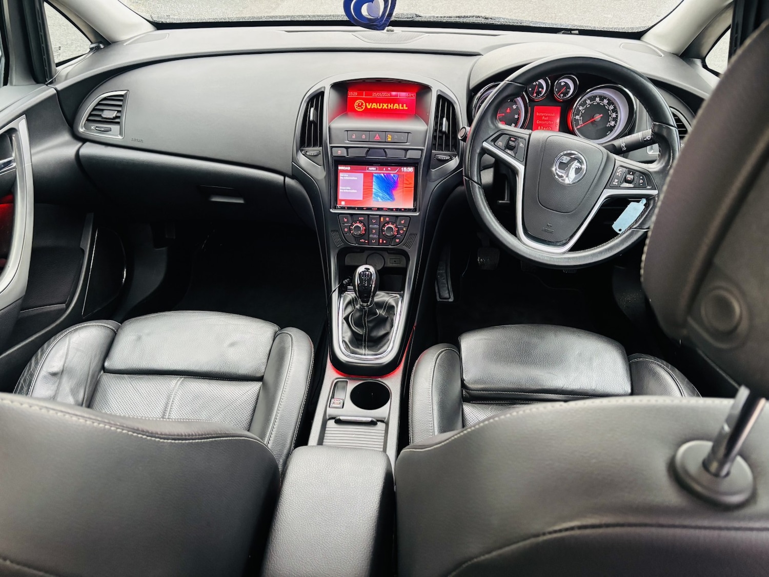 Used Vauxhall Astra 2011 for sale - 77319800: Photo 7