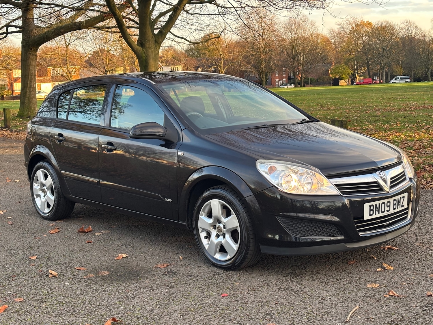 Used Vauxhall Astra 2009 for sale - 76577501: Photo 1