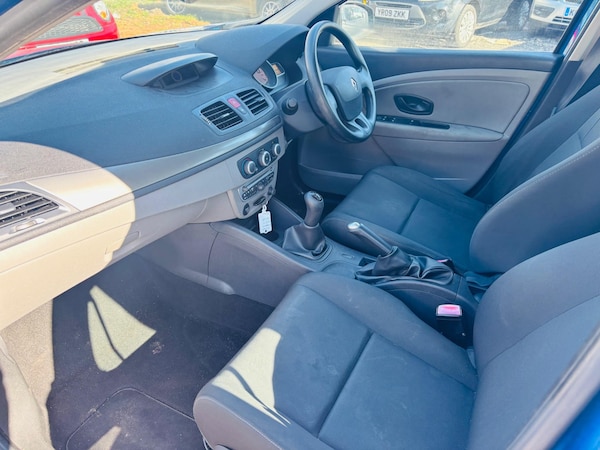 Used Renault Megane 2011 for sale - 75719795: Photo 12