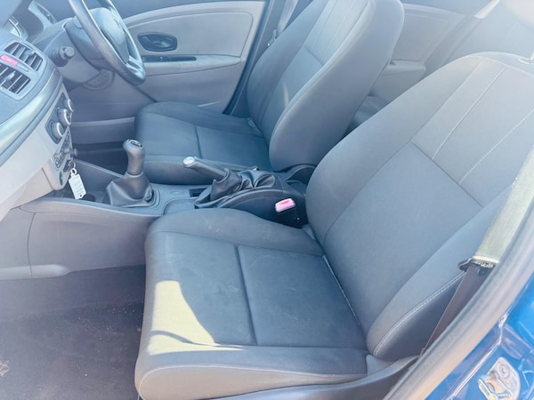 Used Renault Megane 2011 for sale - 75719795: Photo 17