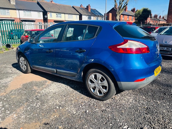 Used Renault Megane 2011 for sale - 75719795: Photo 4