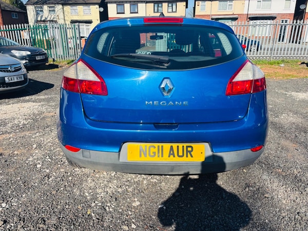 Used Renault Megane 2011 for sale - 75719795: Photo 6