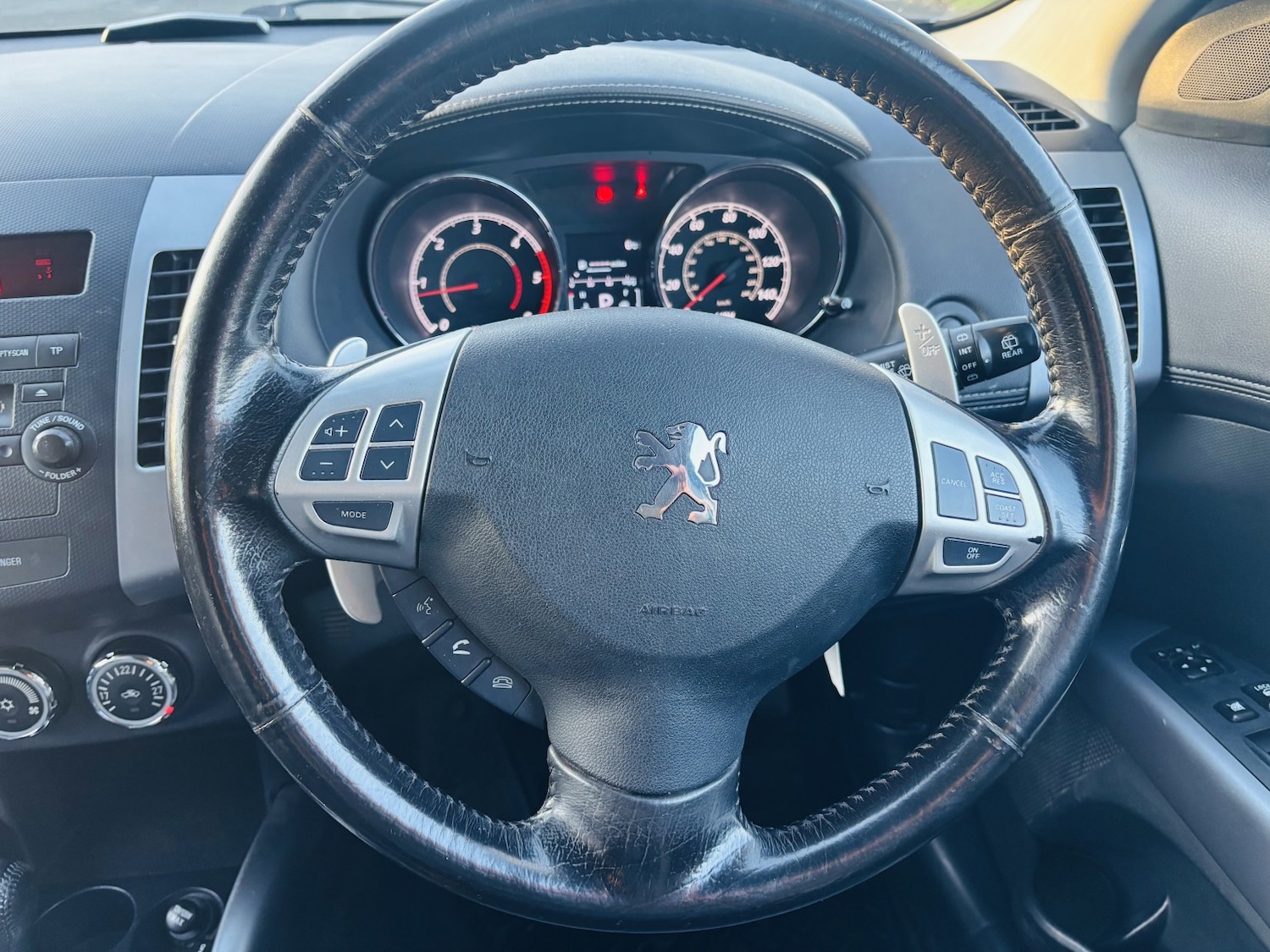 Used Peugeot 4007 2011 for sale - 76951127: Photo 11