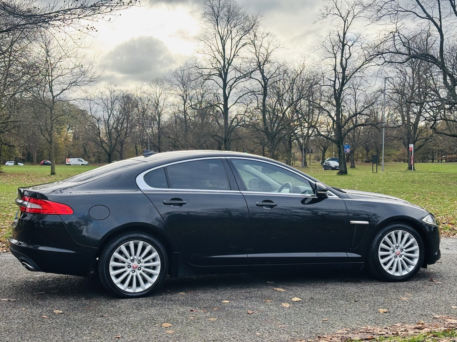 Used Jaguar XF 2015 for sale - 76878156: Photo 5