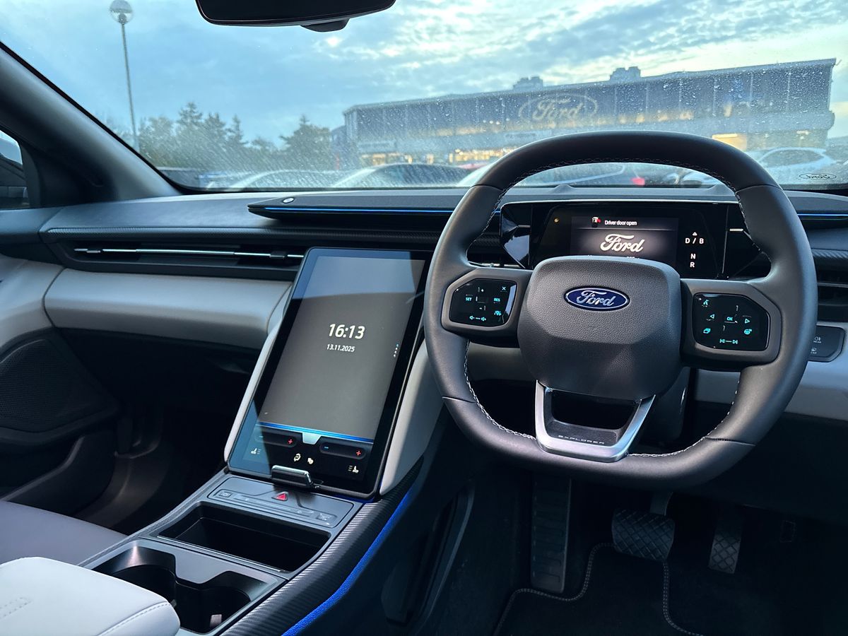 Used Ford Explorer 2024 for sale - 76563645: Photo 15