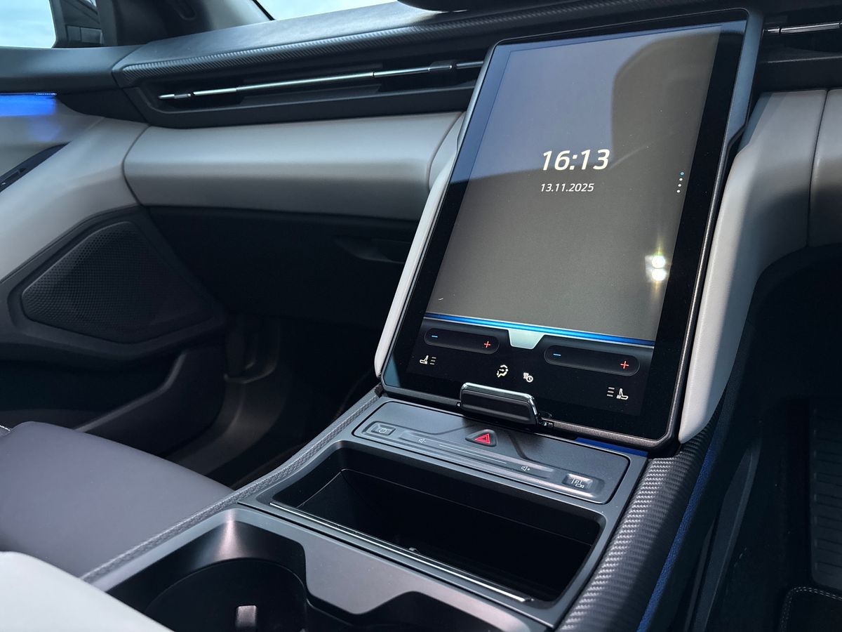 Used Ford Explorer 2024 for sale - 76563645: Photo 18