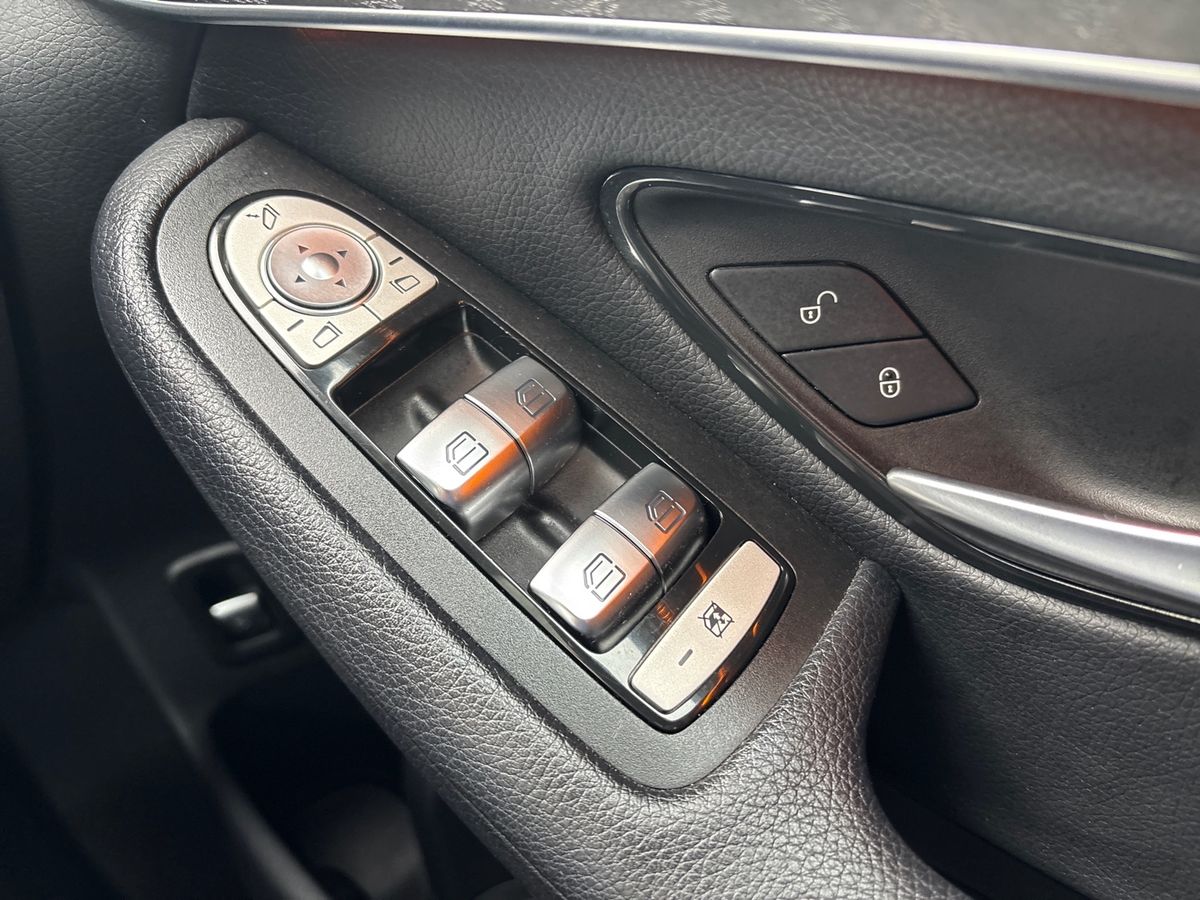 Used Mercedes-Benz GLC 2019 for sale - 77979041: Photo 21