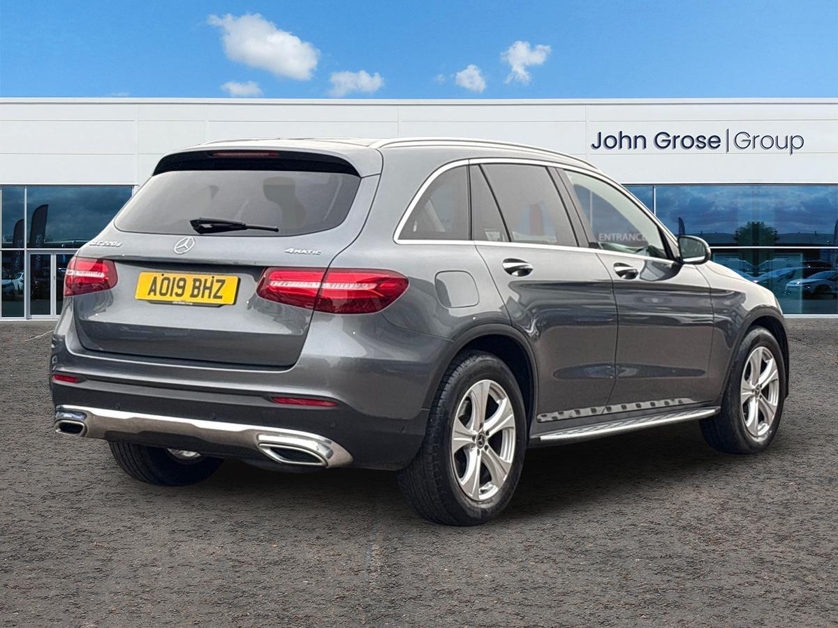 Used Mercedes-Benz GLC 2019 for sale - 77979041: Photo 3