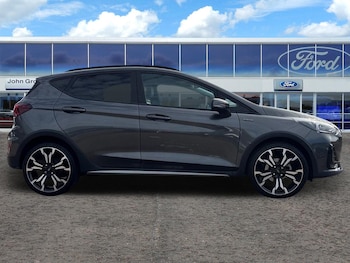 Used Ford Fiesta 2023 for sale - 76112252: Photo 2