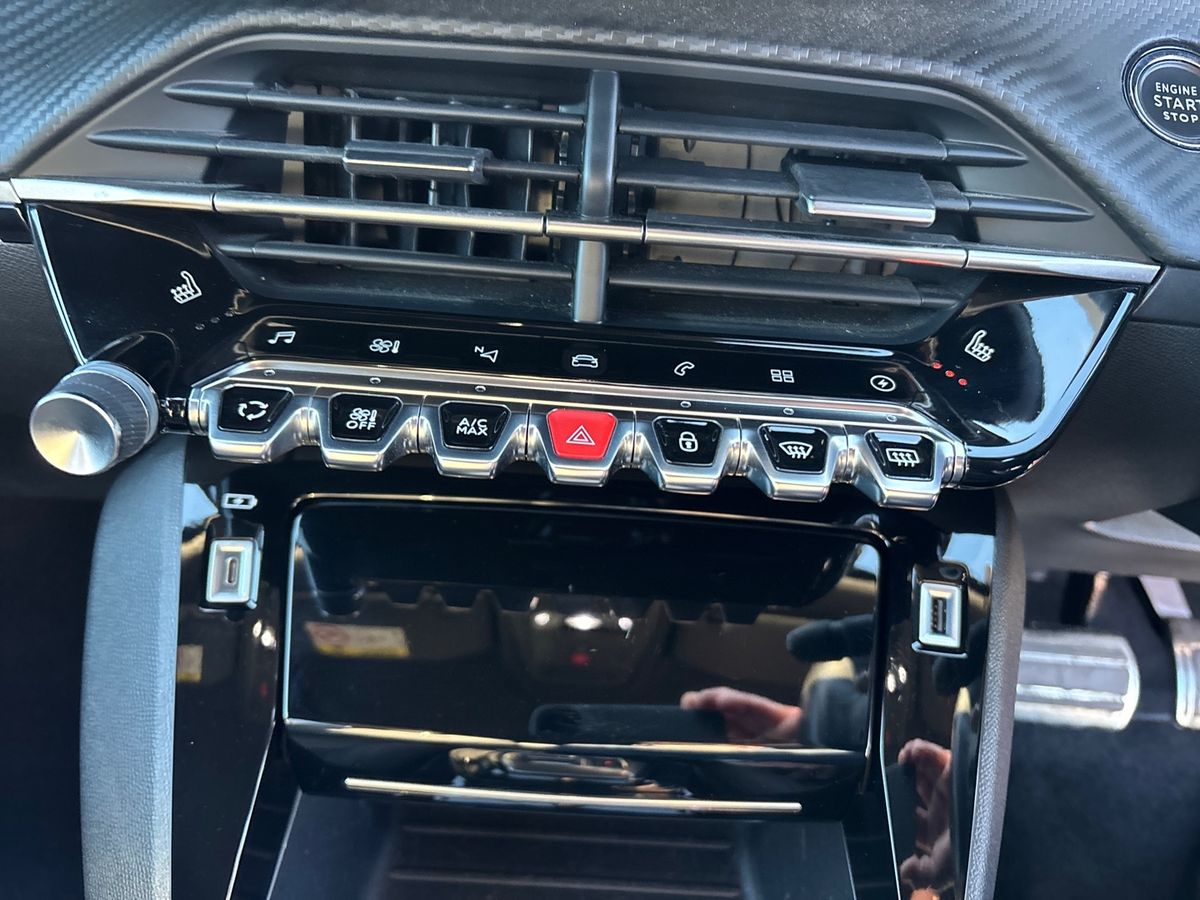 Used Peugeot 2008 2022 for sale - 77075528: Photo 19