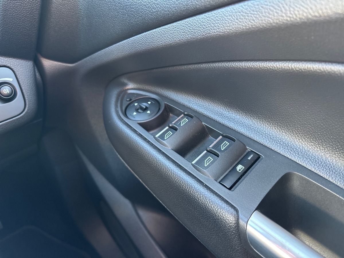 Used Ford Kuga 2017 for sale - 76691536: Photo 21