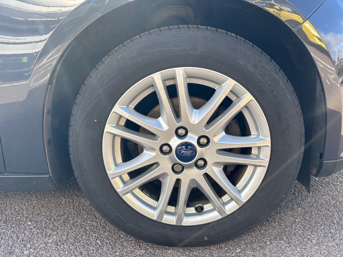 Used Ford Focus 2013 for sale - 76176332: Photo 11