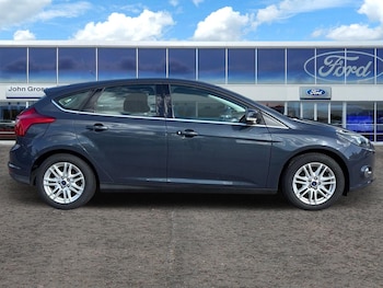 Used Ford Focus 2013 for sale - 76176332: Photo 2