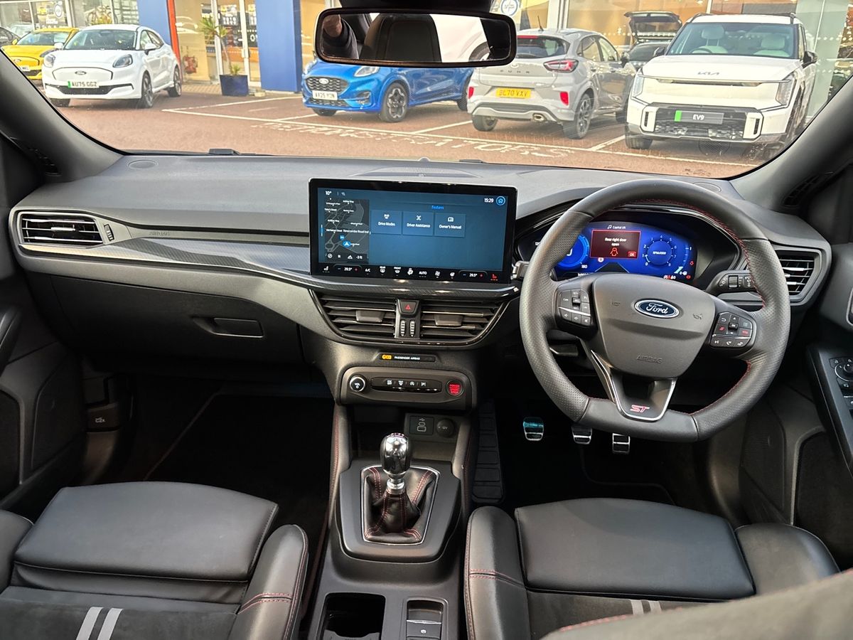 Used Ford Focus 2023 for sale - 76754658: Photo 15