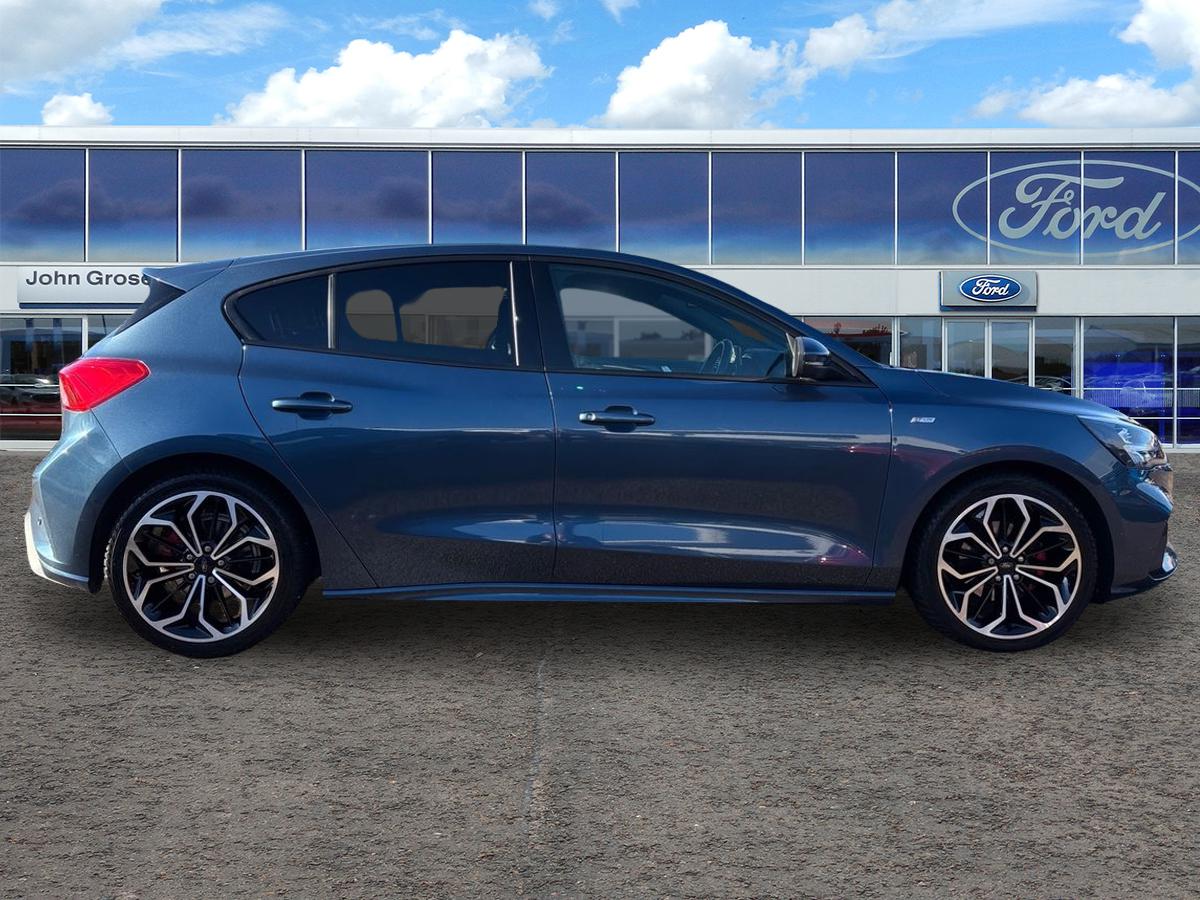 Used Ford Focus 2021 for sale - 76420434: Photo 2