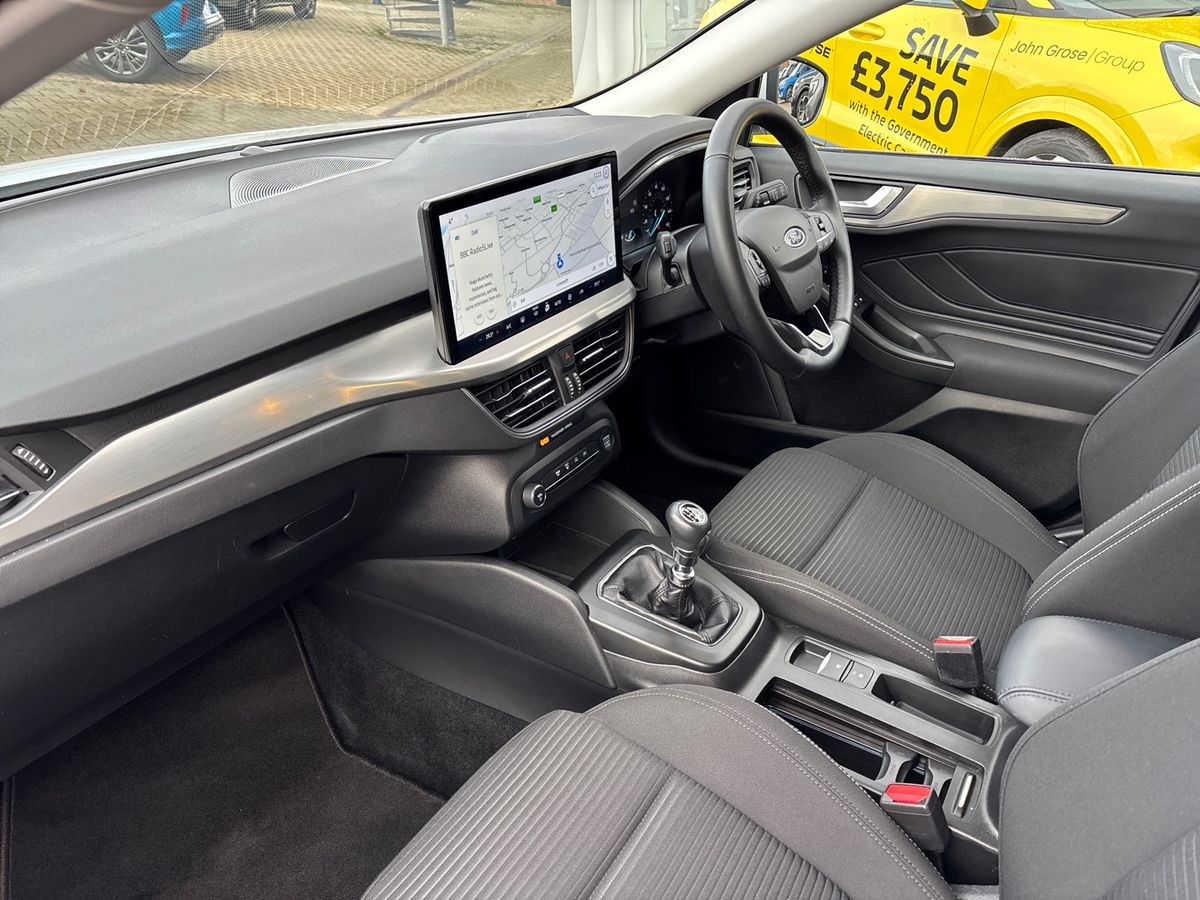 Used Ford Focus 2023 for sale - 76623584: Photo 17