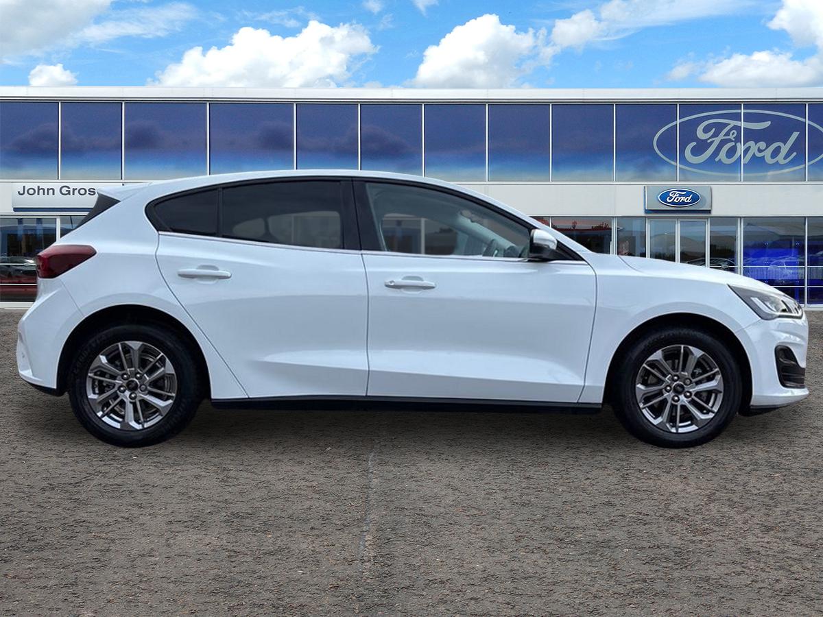 Used Ford Focus 2023 for sale - 76623584: Photo 2