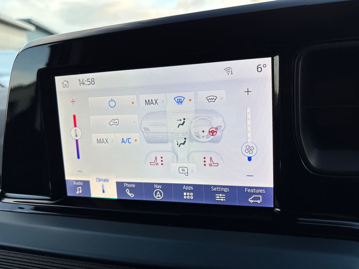 Used Ford Transit Courier 2024 for sale - 76872576: Photo 19