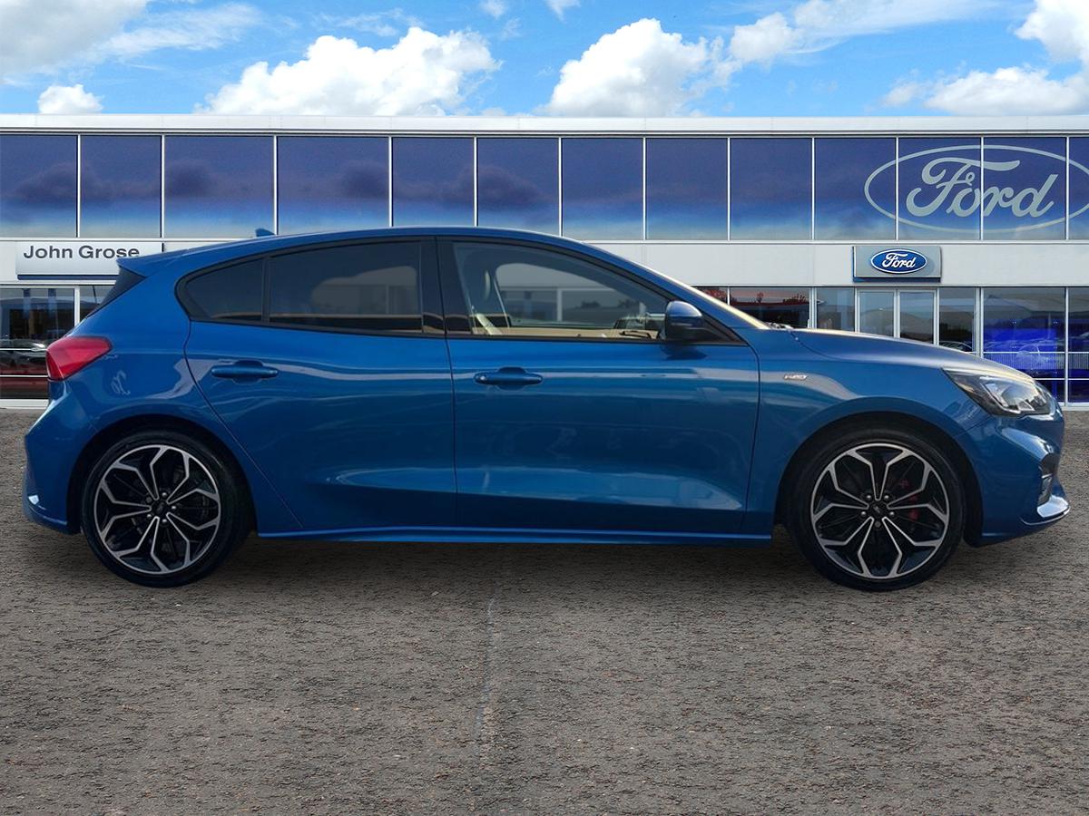 Used Ford Focus 2020 for sale - 76914968: Photo 2