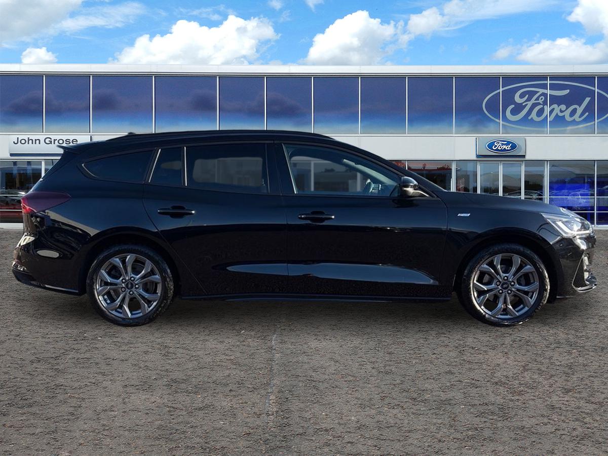 Used Ford Focus 2023 for sale - 76648018: Photo 2