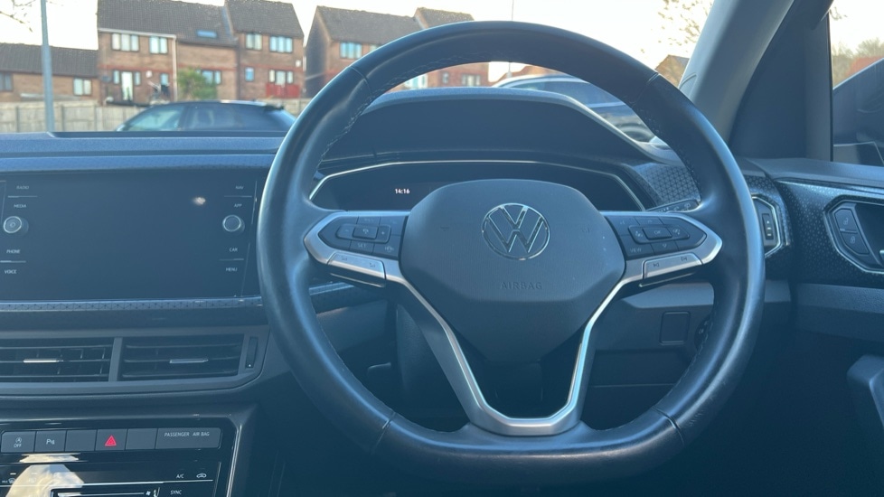 Used Volkswagen T-Cross 2023 for sale - 76519396: Photo 11