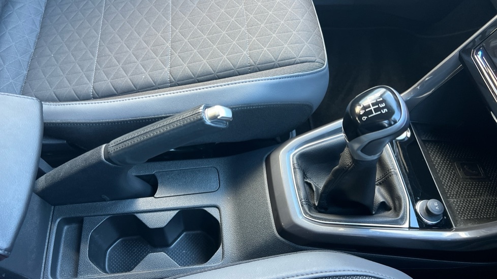 Used Volkswagen T-Cross 2023 for sale - 76519396: Photo 28