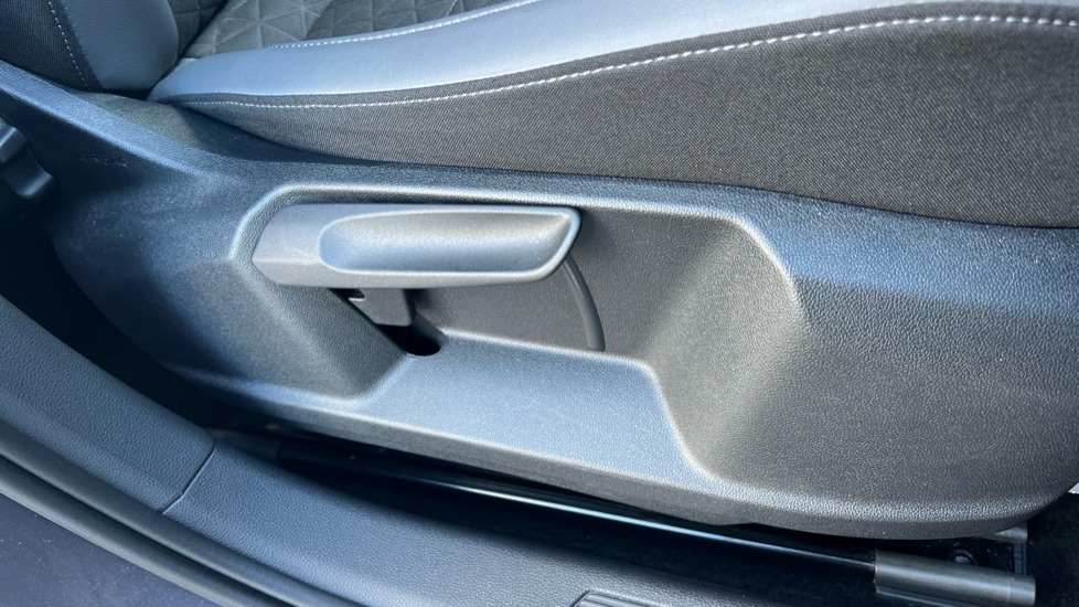 Used Volkswagen T-Cross 2023 for sale - 76519396: Photo 32