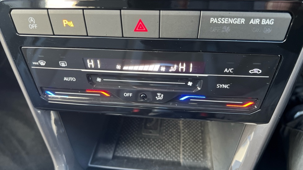 Used Volkswagen T-Cross 2023 for sale - 76519396: Photo 33