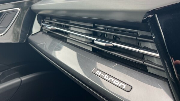 Used Audi Q4 e-tron 2023 for sale - 76092150: Photo 41