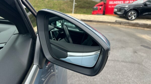 Used Audi Q4 e-tron 2023 for sale - 76092150: Photo 56