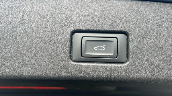 Used Audi Q4 e-tron 2023 for sale - 76092150: Photo 60