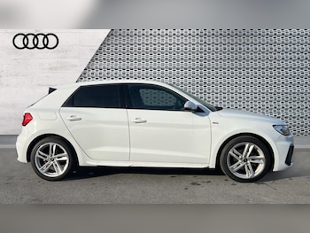 Used Audi A1 2023 for sale - 76191080: Photo