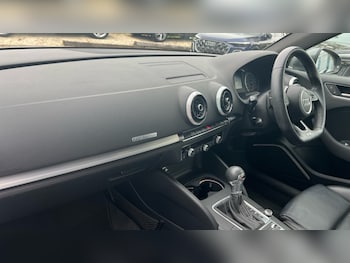 Used Audi A3 2018 for sale - 76438162: Photo