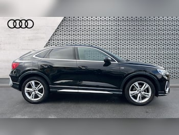 Used Audi Q3 2023 for sale - 76302260: Photo