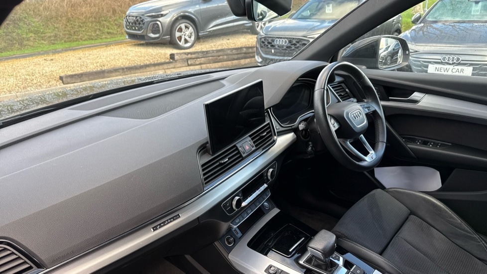 Used Audi Q5 2022 for sale - 77057847: Photo 2