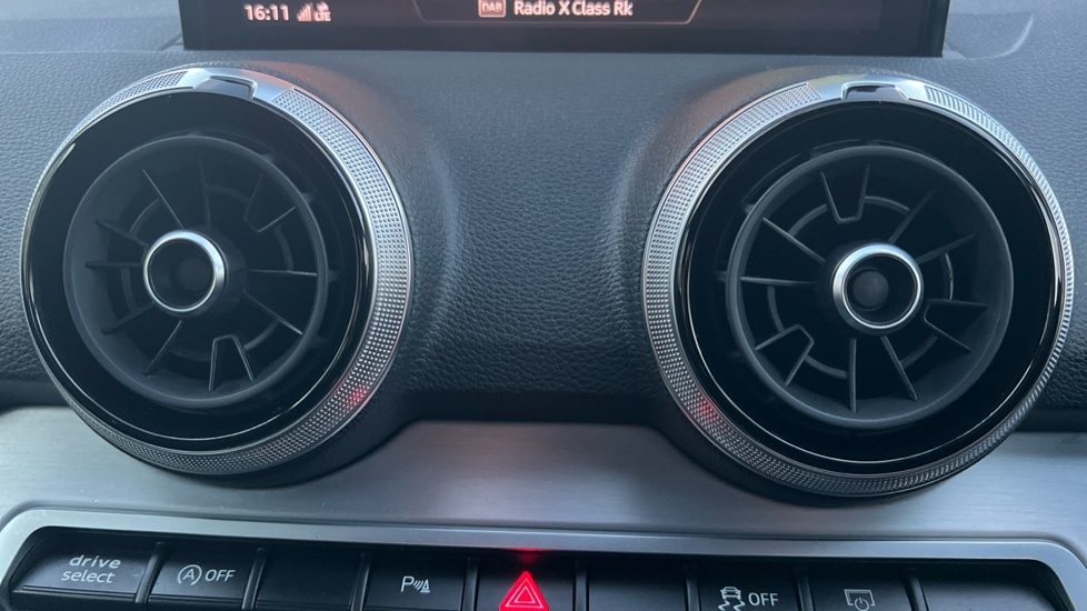 Used Audi Q2 2023 for sale - 76977622: Photo 16