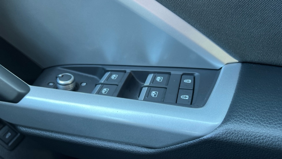 Used Audi Q3 2023 for sale - 76750089: Photo 28