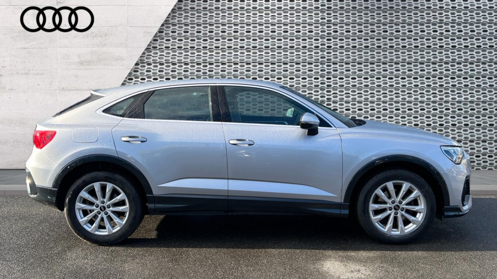 Used Audi Q3 2023 for sale - 76750089: Photo 4