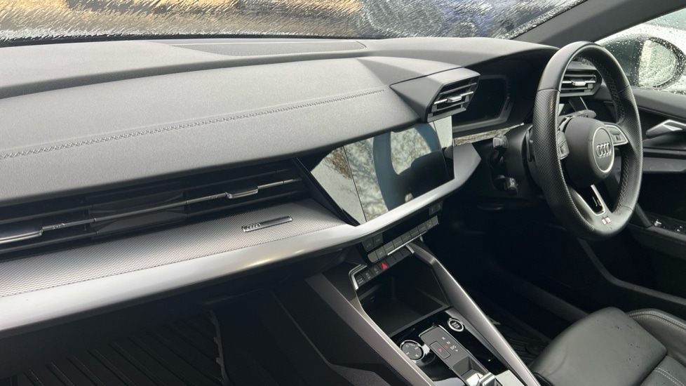 Used Audi A3 2023 for sale - 76540103: Photo 2