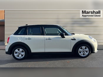 Used MINI Hatch 2022 for sale - 76140225: Photo