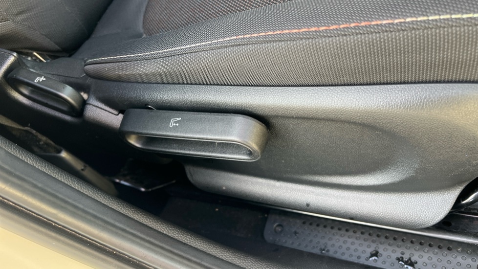 Used MINI Hatch 2022 for sale - 76140225: Photo 32