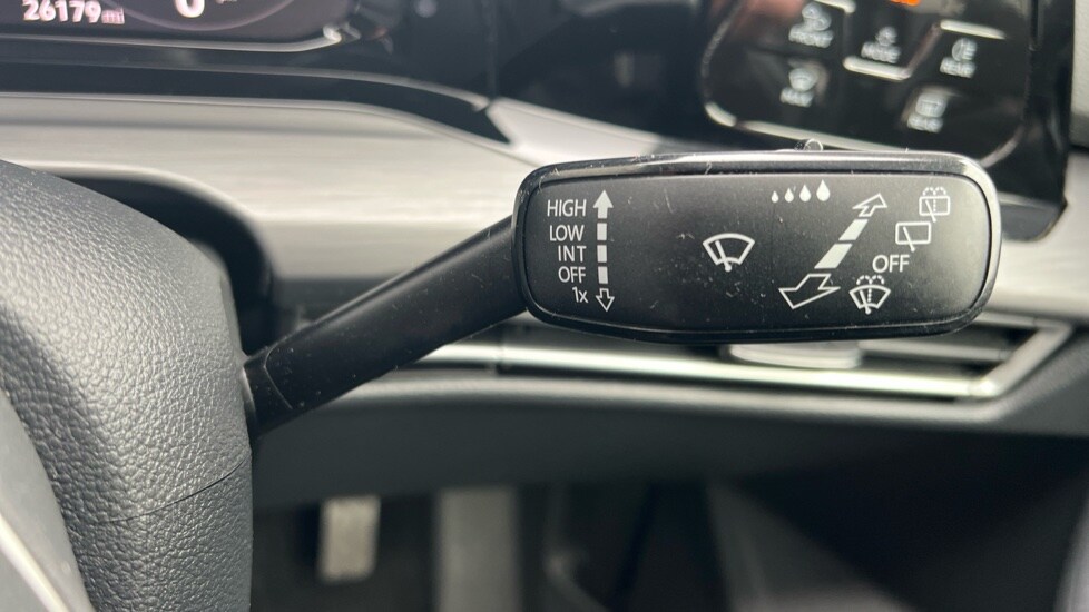 Used Volkswagen Golf 2021 for sale - 76379517: Photo 24