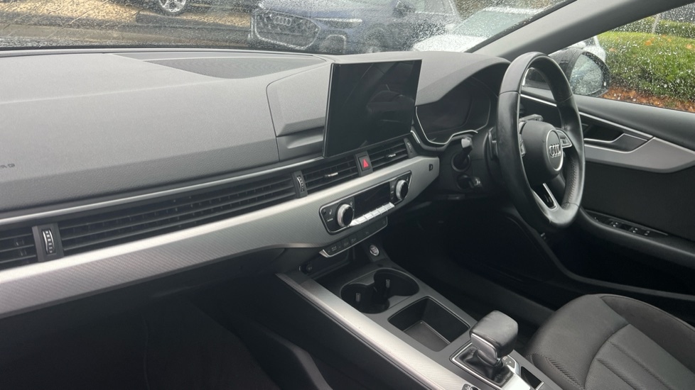 Used Audi A4 2020 for sale - 76609759: Photo 2