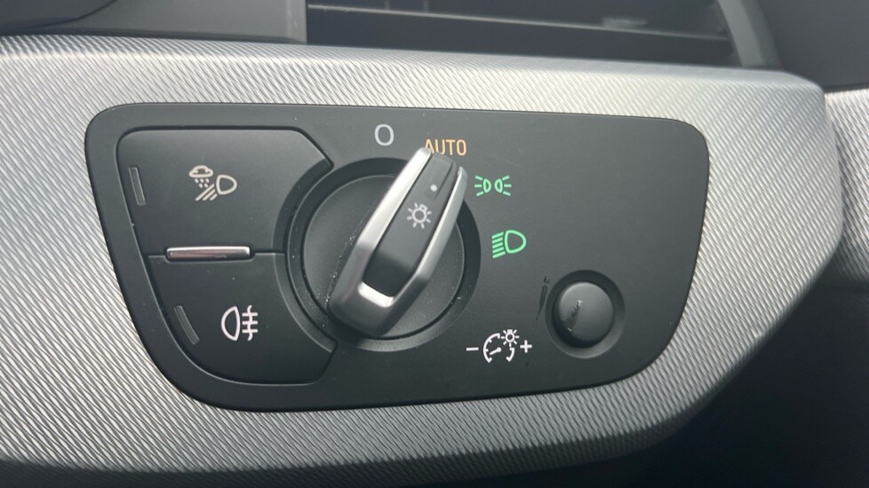 Used Audi A4 2020 for sale - 76609759: Photo 35