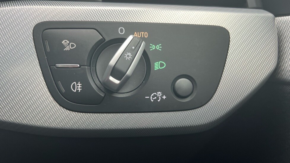 Used Audi A4 2020 for sale - 76609759: Photo 53