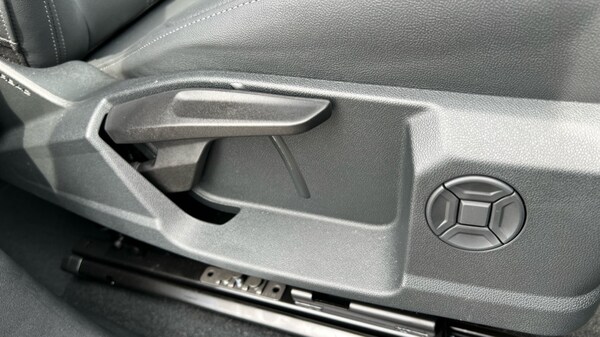 Used Audi Q6 e-tron 2025 for sale - 75602781: Photo 29